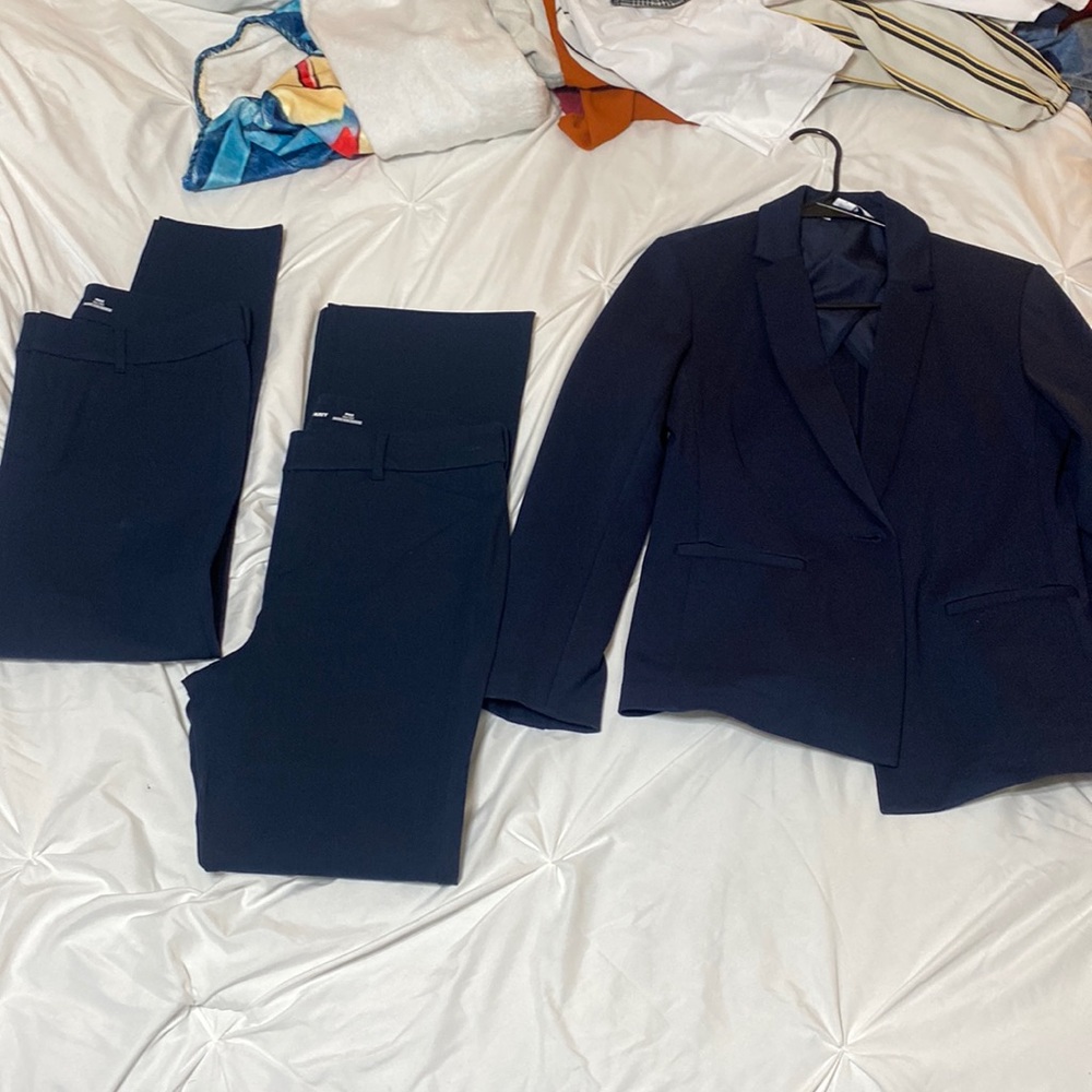 Pant suit set plus one extra pant